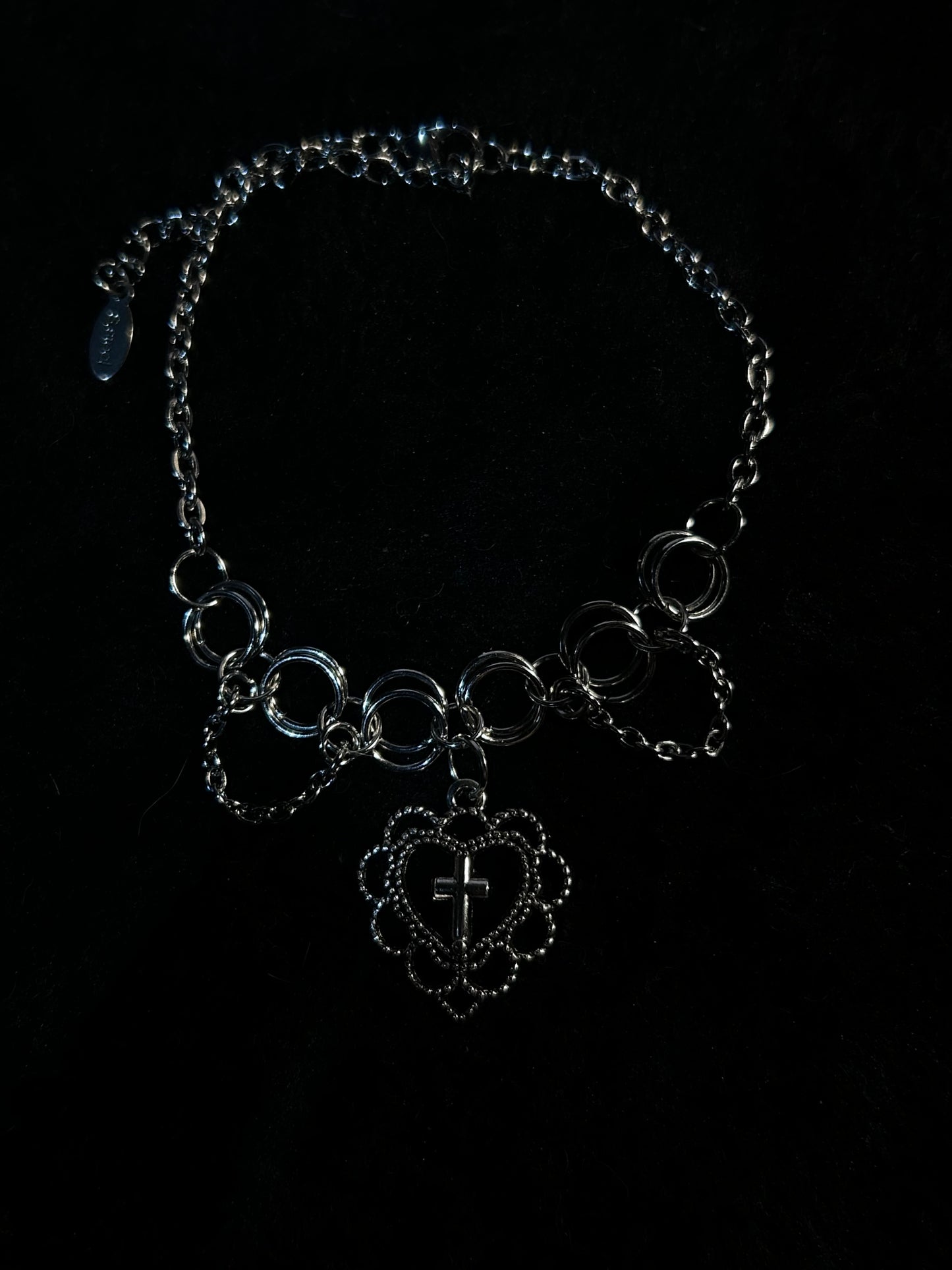 Armband mit Kette und Herzkreuz