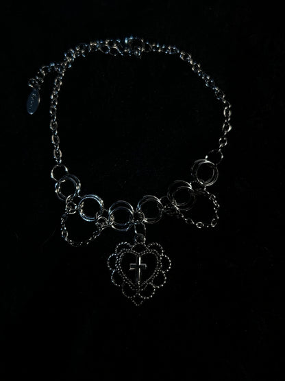 Armband mit Kette und Herzkreuz