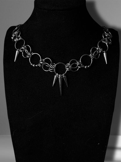 Spike-Halskette, Goth-/Grunge-/Alternative-Stil