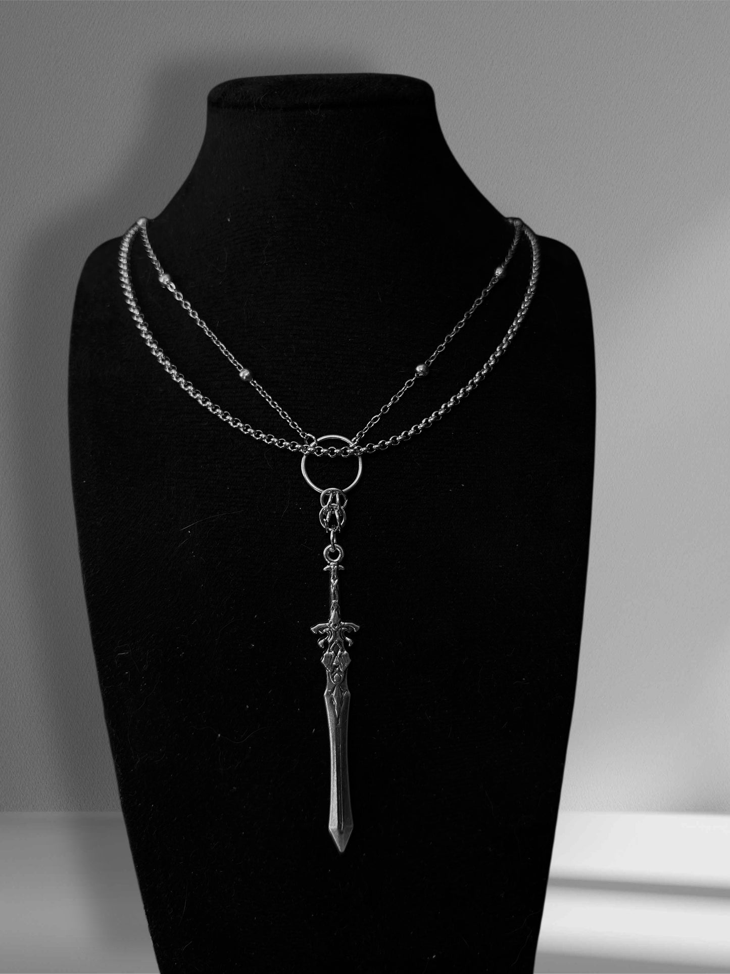 Handgefertigte Schwerthalskette mit zusätzlicher Kette, Gothic