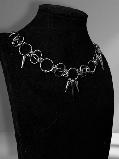 Spike-Halskette, Goth-/Grunge-/Alternative-Stil